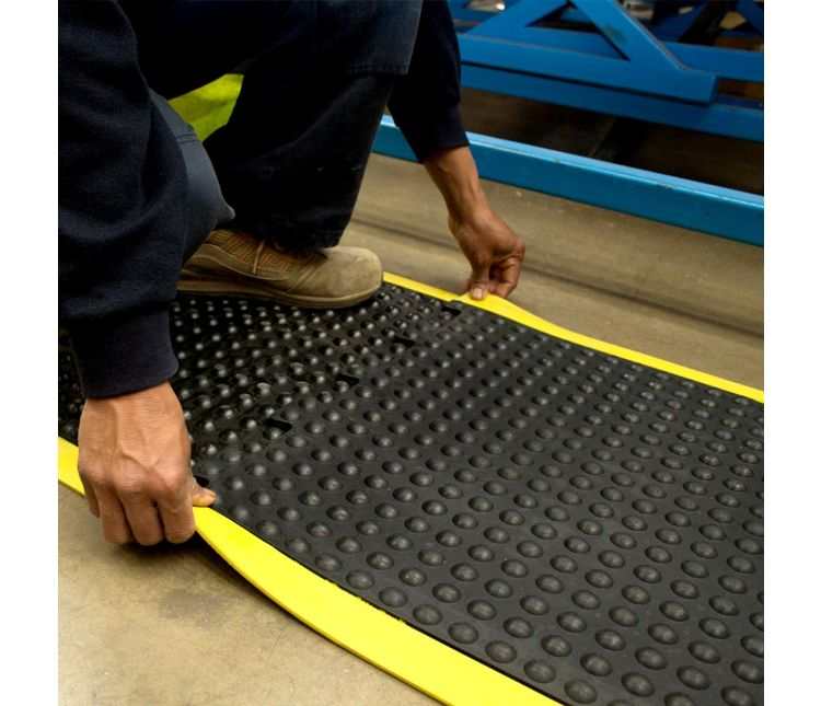 Bubblemat Safety Anti Fatigue Mat - Yellow Border