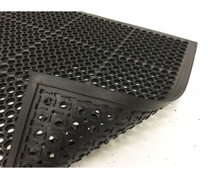 Value Rubber Scraper Mat with Holes